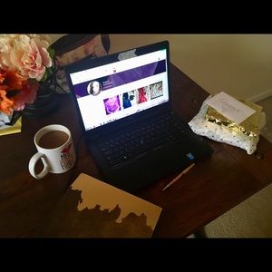 💕Poshmark Work Station💕